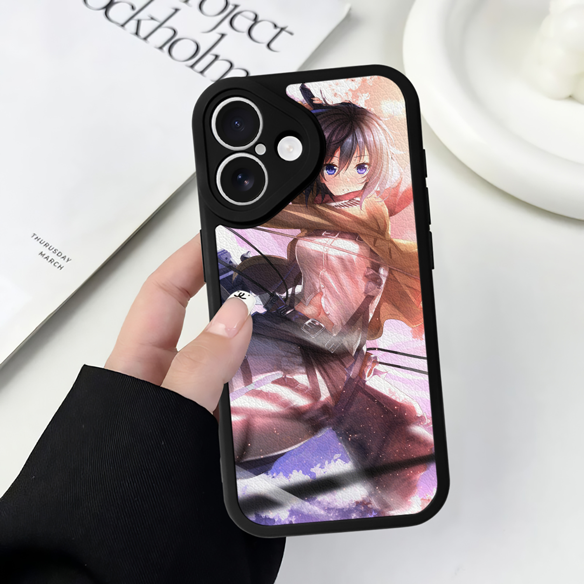 （画像用） 進撃の巨人 Attack on Titan 【iPhone 16シリーズ対応】シリコンスマホケース（レザー調） 材質：シリコン